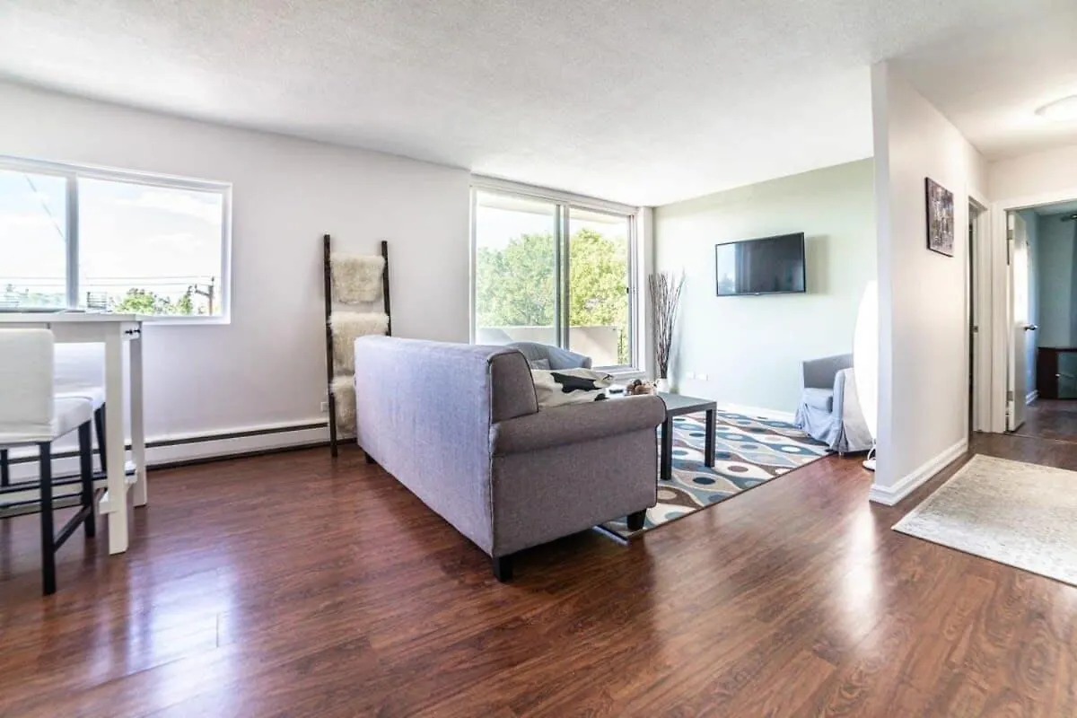 Cozy 2Br Apt Free Parking Wi-Fi & Coffee Калгари 0*,
